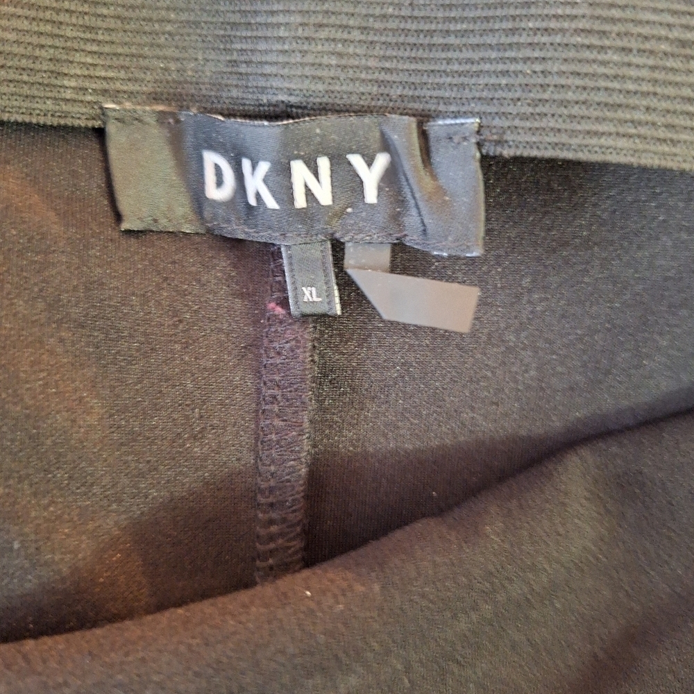 DKNY Assymetrical Skirt With Diagonal Zipper Accent - Picture 3 of 4